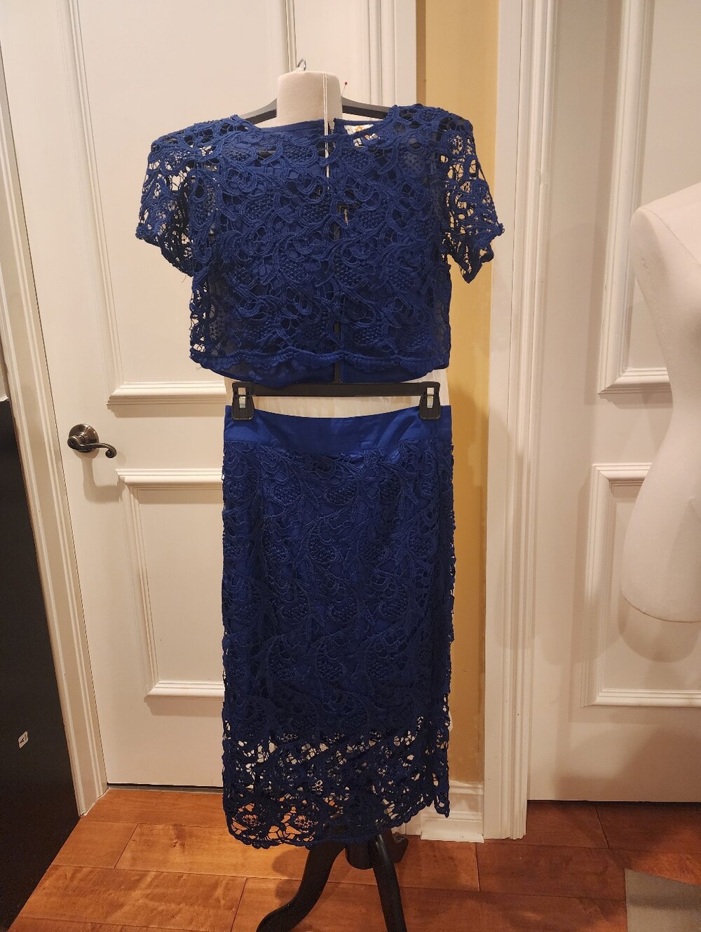 Annabelle Navy Lace Dress with Zipper